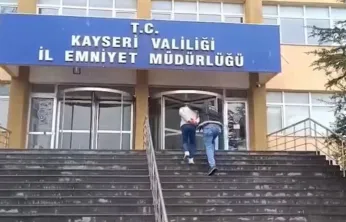 Uyuşturucu madde ticareti yapmak suçundan aranan 2 firari yakalandı
