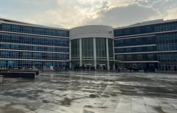 Uyuşturucu sanığı: 'Kafe sahibi madde götürmem için bana para verdi'