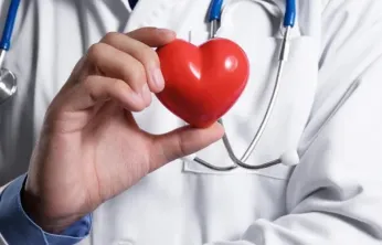 Uzmanlar uyarıyor: 'Kalp sağlığı için tuzu azalt, Akdeniz tipi beslen, stresti yönet'