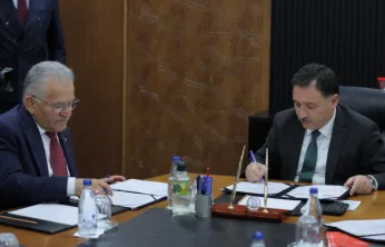 Vali Çiçek ve Başkan Büyükkılıç, Alzheimer Aktif Yaşam Merkezi Protokolünü İmzaladı