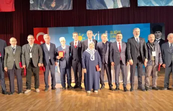 Vekil Türkoğlu 'Treni ve otobanı gelmeyen mahzun hemşehrilerim, makus talihinizi İYİ Parti değiştirecek'