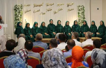 Yahyalı'da 12 Genç Kız Hafızlık Tacını Giydi: Dualarla Taçlanan Bir Gurur Günü