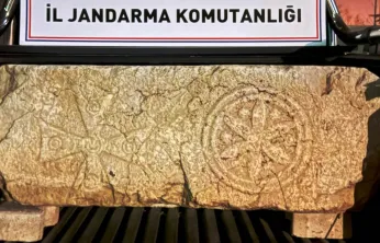 Yahyalı'da tarihi eser operasyonu: 1500 Yıllık Kapı Sütunu Bulundu