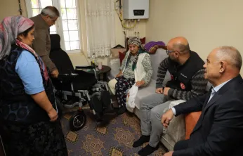 Yahyalı İHH'dan Hatice Ablaya Umut Dolu Bir Destek: Akülü Araç Teslim Edildi