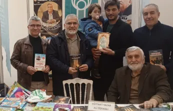 Yazarlarımız Kayseri Kitap Fuarı'nda Okurlarıyla Buluştu