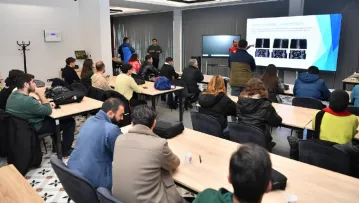 Başkan Büyükkılıç, Bilişim Akademisi dersine katıldı