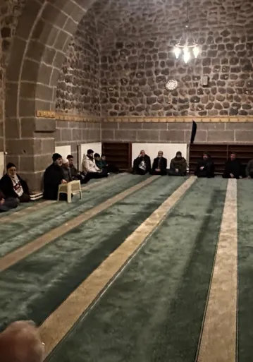 İlim Hikmet Vakfı Sabah Namazı Buluşmaları 776 Yıllık Camide Devam Ediyor