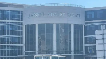 Uyuşturucu ticaretinden tutuklu 3 sanığın yargılanmasına devam edildi