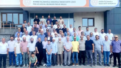 Develi'de 'Mezunlar ve Yazarlar' bir araya geldi