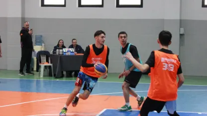 Anadolu Koleji'nden Öğretmenler Gününe özel 24 takımlı basketbol turnuvası