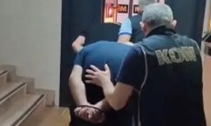 Silah ticareti yapan 2 kişi yakalandı
