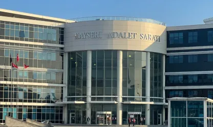 Uyuşturucu ticaretiyle yargılanan sanık 10 yıl hapis cezası aldı