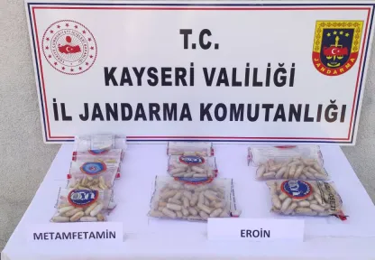İran uyruklu 3 şüphelinin midesinden 3 kilo 382 gram uyuşturucu çıkarıldı