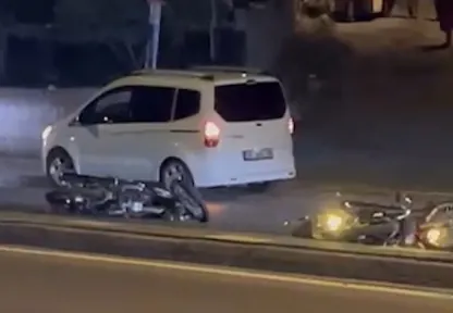 Otomobille Çarpışan Motorcu Çocuklar Feci Şekilde Can Verdi:2 Ölü