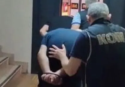 Silah ticareti yapan 2 kişi yakalandı