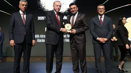 ERÜ öğretim üyesi Yılmaz'a Cumhurbaşkanı Erdoğan'ın elinden ödül