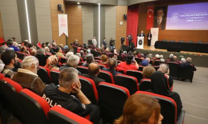 1.Uluslararası Şiir Şöleni düzenlendi