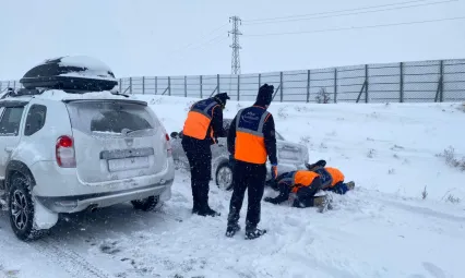 AFAD gönüllüleri kurtarma çalışmalarını sürdürüyor