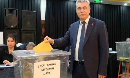 Argıncık Esnaf Odası'nda Sait Akpınar güven tazeledi