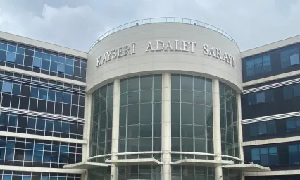 Bir kişinin öldüğü olay nedeniyle yargılanan sanık: Havaya ateş ettim