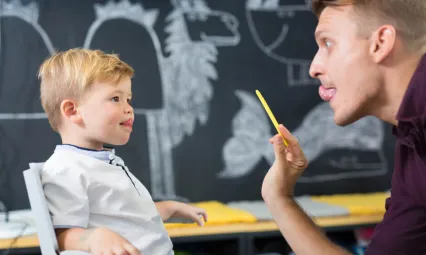 'Dil geriliği, günümüzün en büyük problemi'