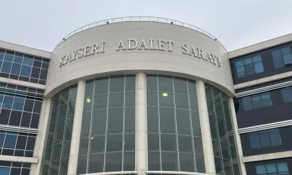Doğalgaz ustası hakkında ev sahibi ve kardeşini tehdit ettiği gerekçesiyle dava açıldı