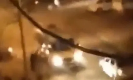 Dördüncü kattan düşen genç kız hastaneye kaldırıldı