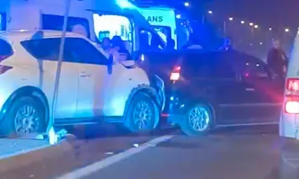 Hulusi Akar Bulvarı'nda trafik kazası: 2'si çocuk 5 yaralı