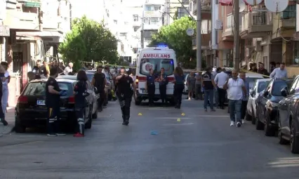 İzmir'de karakola silahlı saldırı: 2 polis şehit oldu