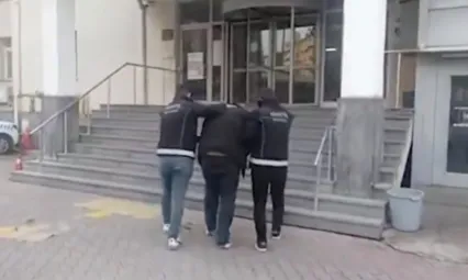 Kasten Öldürme ve Karşılıksız Yararlanma suçlarından aranan firari yakalandı