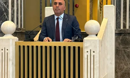 Mahmut Bıyıklı Taksim Camii'nde 'Camideki Şair Mehmet Âkif'i anlattı!