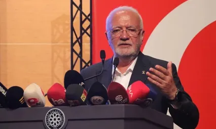 Mustafa Elitaş, 'Özgür Özel şaka gibi bir adam'