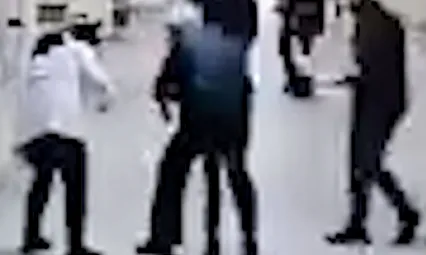 Nefes borusuna ambalaj parçası kaçan öğrenci öğretmennin heimlich manevrasıyla kurtarıldı