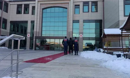 Nevşehir'de bir evde silah ve uyuşturucu bulundu