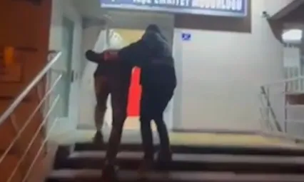 Otobüsün aküsünü çalan şüpheli kamera incelemeleri ile yakalandı