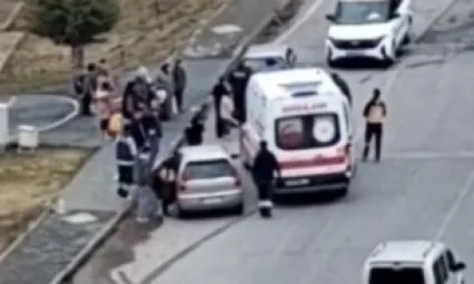 Otomobilin çarptığı 7 yaşındaki çocuk hafif yaralandı