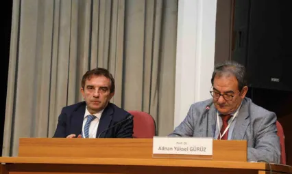 Prof. Dr. Aykut Özdarendeli: 'Turkovac aşısının ilk filizlendiği merkez olmanın gururunu yaşıyoruz'