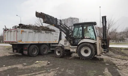 Şiddetli Rüzgarın Etkileri Temizlendi