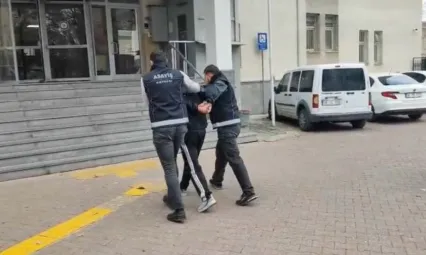 Silahla Yağma suçundan aranan firari yakalandı