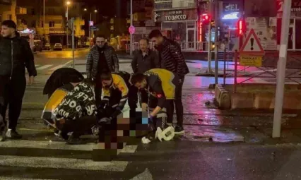 Talas'ta cip motosiklete çarptı: İki Kişi Ağır Yaralı