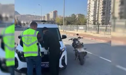Trafik kurallarını ihlal eden motosiklet sürücüsüne 13 bin TL cezai işlem