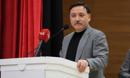 Vali Çiçek, 'Bağımlılıkla mücadelenin en önemli adımı, süreci hiç başlatmamaktır'