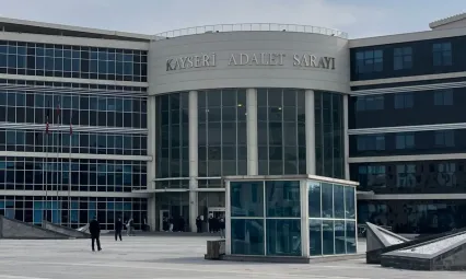 Yakınını yaralayan şahsın yeniden yargılanması yapıldı