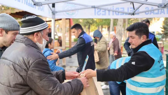 'Biz pişirelim, siz ulaştırın' gönüllere dokunuyor