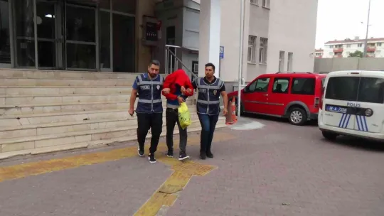 'Fuhşa teşvik' suçundan 8 yıl kesinleşmiş hapis cezası bulunan şahıs yakalandı