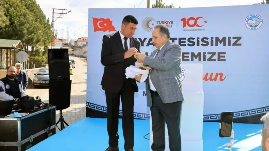 'Hizmet sınırı olmayan başkanımızla gurur duyuyoruz'