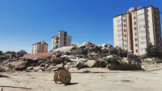 'Kontrollü yıkımda' panik anları