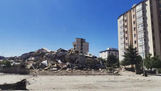 'Kontrollü yıkımda' panik anları