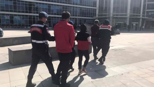 100 bin TL nakit para çalan 3 şahıs yakalandı