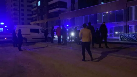 13. kattan düşen genç kız hayatını kaybetti